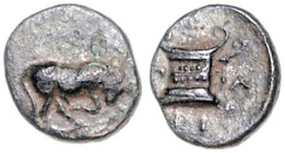 KLEINASIEN, MYSIEN, Stadt Parion, AE 9 (4./3.Jahrh.v.Chr.). Stier r. Rs.Brennender Altar von Parion. 0,62g.
 ss
BMC 15.97.43 ff; SNG Cop. 270