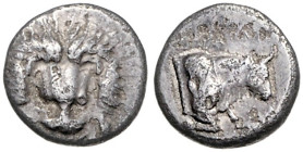 KLEINASIEN, IONIEN, Insel Samos, AR Hemidrachme (um 300 v.Chr.). Löwenkopf v.vorn. Rs.Stierprotome n.r., oben Magistratsname. 11mm; 1,73g; 11h.
 f.ss...