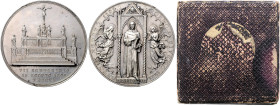 ITALIEN, Umberto I., 1878-1900, Versilberte Cu-Med. 1895 von Jonson, a.d. 700-Jahrfeier der Geburt des Heiligen Antonius. Treppe zum Altar mit gekrönt...