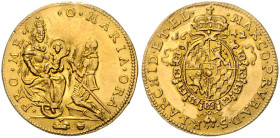 BAYERN, Maximilian I., 1598-1651, Dukat 1642, Maximilian als Kurfürst. 22mm; 3,40g; 12h.
 GOLD, Felder geglättet, vz
Frbg. 195; KM.275