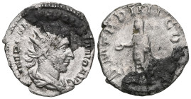 Roman Imperial 
Volusianus (251-253) - AR Antoninianus (Rome AD 253) AR.

Weight:1,4 gr
Diameter:20,9 mm