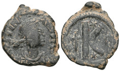 Byzantine 
Justinian I (527-565) AE half follis, issued 537-8. Constantinople.
Obv: DN IVSTINIANVS PP AVG; Pearl-diademed, draped and cuirassed bust...