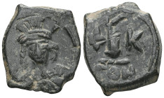 Byzantine Coins , Bronze AE.

Weight:5,3 gr
Diameter:19,1 mm
