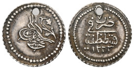 OTTOMAN EMPIRE.Mahmud II (1223-1255h) , AR, Kostantiniye. Very fine.

Weight:0,4 gr
Diameter:13,8 mm