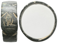 ANCIENT ROMAN BRONZE RING.(3rd–4th centuries).Ae.

Weight:3,6 gr
Diameter:19,5 mm