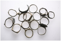 GROUP OF ANCIENT ROMAN BRONZE OBJECTS.