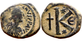 Justinian I (527-565) Half Follis. Obverse: D N IVSTINIANVS PP AVG, diademed, draped, and cuirassed bust right Reverse: Large K, mintmark

 25mm 10....