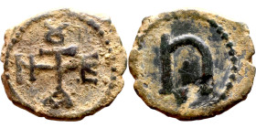 Tiberius II Constantine. (578-582) Pentanummium Obv:Cross monogram Rev: Large U

 16mm 1.70g