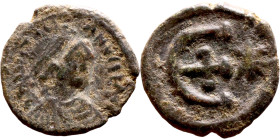 Justinian I (527-565) Pentanummium. Obverse: :D N IVSTINIANVS P P AVG, diademed, draped, and cuirassed bust right Reverse: Large E

 16mm 2.13g