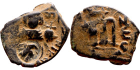 Constans II (641-668) Follis. Obverse: Imperial figure holding globus Reverse: m and inscription

 23mm 4.91g