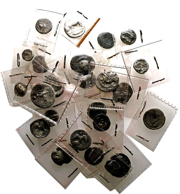 ANCIENT GREECE/MAGNA GRAECIA. Various Rulers/Cities. 
Silver 24 x Fractions, 5t...