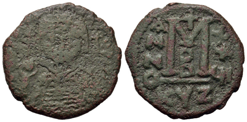 Maurice Tiberius (582-602). Æ (32,4mm, 14g). Cyzicus. Crowned facing bust, weari...