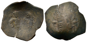 Manuel I Comnenus (1143-1180). Æ Aspron Trachy (23,8mm, 2g). Constantinople. Christ Pantocrator entrhoned facing; stars flanking. R/ Manuel standing f...