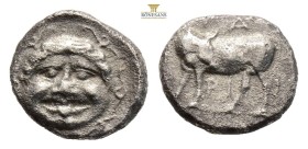 MYSIA. Parion, 4th century BC. AR Hemidrachm (1,92 g; 13,2 mm)
Obv. Gorgoneion. Rev. ΠA–PI. Bull standing left, head right. Good fine. Cf. SNG France...