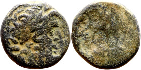 Hellenistic period coin (4-1 century BC) AE Bronze. Obverse: Bust of Zeus Reverse: Unredable
