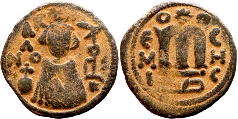 al-Malik ibn Marwan (687-705), Constans II style folis Obverse: Imperial figure ...