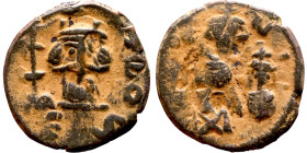Constans II (641-668) Family Follis.. Obverse: No inscription Constans bust. Reverse: M between Heraclius, Constantine IV, Tiberius