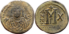 Maurice Tiberius (582-602) Follis. Antioch. Obverse: Crowned bust facing, wearing consular robes, holding mappa and eagle-tipped scepter , Reverse: La...
