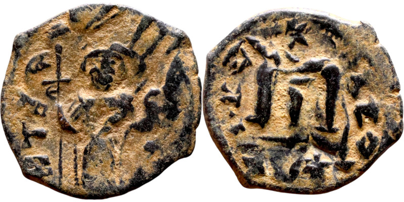 Constans II (641-668) Follis. Obverse: Imperial figure holding cross and globus ...