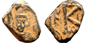 Constantine IV. Half follis . Obverse: Imperial bust. Reverse: Large K