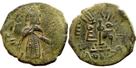 al-Malik ibn Marwan (687-705) Follis. Obverse: Imperial figure. Reverse: Modified cross potent set on steps