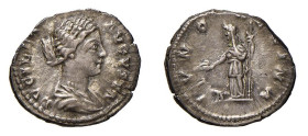 LUCILLA (164-182) Moglie di Lucio Vero - DENARIO - D/Busto drappeggiato a d. LVCILLA AVGVSTA R/Giunone in piedi a s. con patera e scettro, ai suoi pie...