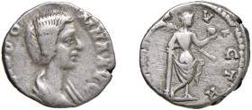 GIULIA DOMNA (†217) Moglie di Settimio Severo - DENARIO - D/Busto drappeggiato a d. IVLIA DOMNA AVG R/Venere di schiena, seminuda, appoggiata ad una c...