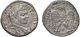 CARACALLA - SYRIA (218 - 220) TETRADRAMMA gr. 13,3 - Zecca Akko-Ptolemais, Phénicie - D/Busto laureato a d. con uno dei due nastri della corona laurea...