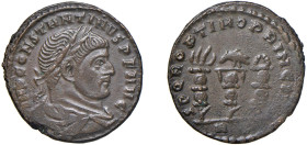 COSTANTINO I (306-337) FOLLIS 312-3 - Zecca Roma - D/Busto a d. laureato, drappeggiato visto da dietro, IMP CONSTATINVS PF AVG R/3 vexilla sormontate ...