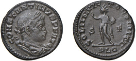 COSTANTINO I (306-337) FOLLIS 313-4 - Zecca Lione - D/Busto a d. laureato e drappeggiato visto da dietro CONSTATINVS PF AVG R/Il Sole stante a s. con ...