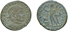 COSTANTINO I (306-337) FOLLIS 316-17 - Zecca Roma - D/Busto a d. laureato, drappeggiato e corrazzato IMP CONSTANTINVS PF AVG R/Il sole stante di front...
