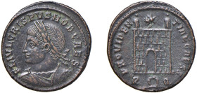 CRISPO Cesare (317-326) FOLLIS 326 - Zecca Roma - D/Busto a s. ,laureato, drappeggiato e corrazzato FL IVL CRISPVS NOBIL CAES R/Porta di campo con 2 t...