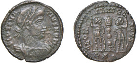 DELMAZIO Cesare (335-337) FOLLIS 336-7 - Zecca Roma - D/Busto laureato a d. corrazzato FL DELMATIVS NOB C R/Due soldati con lancia e scudo tra loro un...