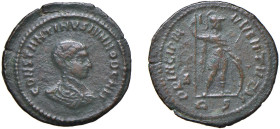 COSTANTINO II Cesare (337-340) FOLLIS 317 - Zecca Roma - D/Busto a d. con testa nuda, drappeggiato e corazzato visto da dietro CONSTANTINVS IVN NOB CA...