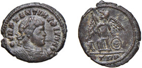 COSTANTINO II (337-340) MEZZO CENTENNIONALE 330-1 -Zecca Treviri - D/Busto laureato a d., drappeggiato e corrazzato CONSTANTINVS IVN NOB R/Vittoria st...