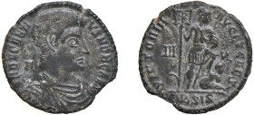 DECENZIO Cesare (350-353) MAIORINA 351 - Zecca Siscia - D/Busto a d. ,testa nuda, drappeggiate e corrazzato con dietro la lettera A. In legenda: DN DE...