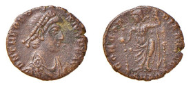 THEODOSIO I (383-388) FOLLIS RIDOTTO - Zecca Roma - D/Busto drappeggiato e diademato a d. R/Roma in trono di fronte con lancia e globo - Ae - C. 14 BB