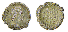 OSTROGOTI - ATHALARICO (526-534) A nome di Giustiniano - QUARTO DI SILIQUA gr.0,68 - Zecca Ravenna - - D/Busto diademato e drappeggiato a d. DN IVSTI-...