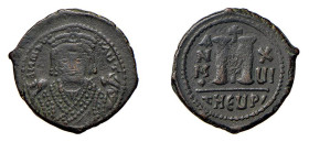 MAURIZIO TIBERIO (582-610) FOLLIS 40 NUMMI - Zecca Antiochia - D/Busto frontale diademato R/Numerale M sormontato dalla croce, ai lati ANNO - X=LII so...