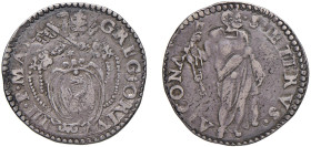 ANCONA - GREGORIO XIII (1572-1585) TESTONE - D/Stemma sormontato da triregno e chiavi decussate. GREGORI XIII P MAX R/S. Pietro, nimbato e stante vers...