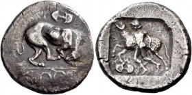 Marium, Sasmas (?), 450. Siglos 450, AR 10.79 g. sa sa ma o to ka ro to sa in Cypriot characters. Lion standing r., licking forepaw; above, double axe...