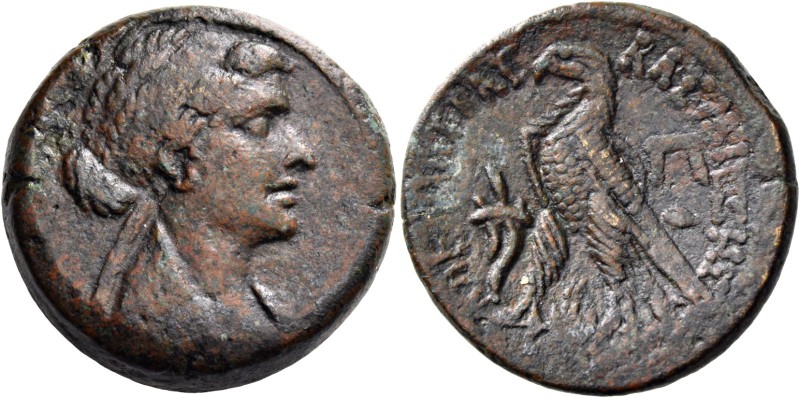 Cleopatra VII, 51 – 30. 80 drachmae, Alexandria circa 50-40, Æ 20.44 g. Diademed...