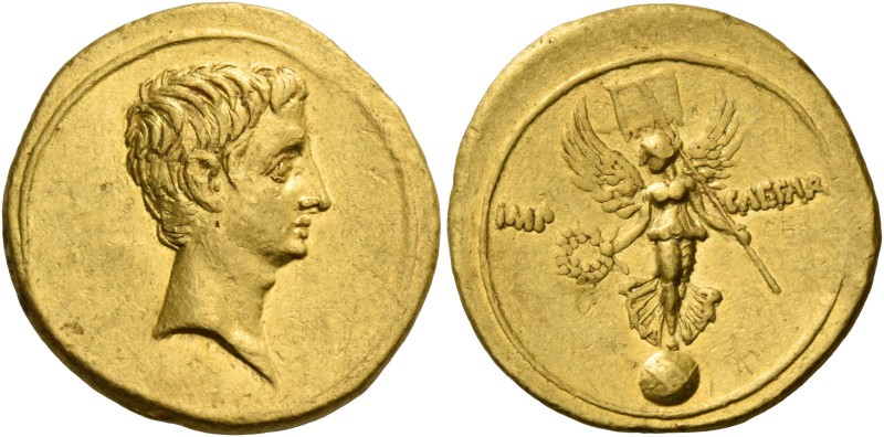 Octavian, 32 – 29 BC. Aureus, Brundisium and Roma (?) 29-27, AV 7.79 g. Bare hea...