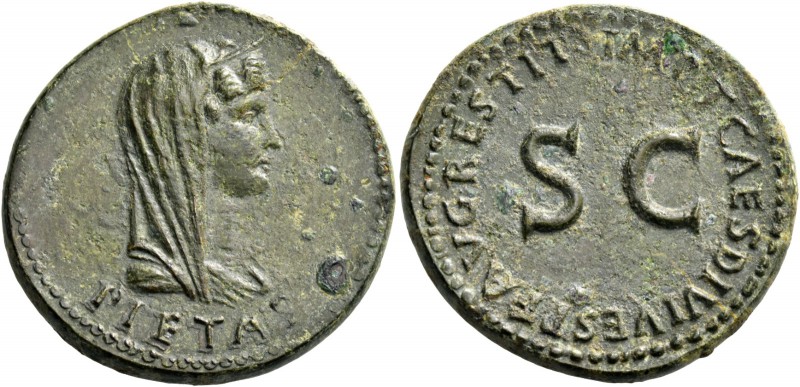 In name of Livia, wife of Augustus. Dupondius 80-81 AD, Æ 13.95 g. PIETAS Veiled...