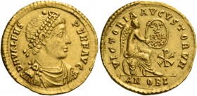 Valens, 364 – 378. Solidus, Antiochia 367-375, AV 4.45 g. DN VALENS – PERF AVG Pearl-diademed, draped and cuirassed bust r. Rev. VICTORIA AVGVSTORVM V...