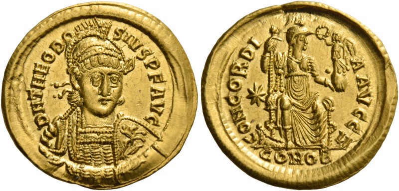 Theodosius II, 408 – 450. Solidus, Constantinopolis 408-420, AV 4.44 g. D N THEO...