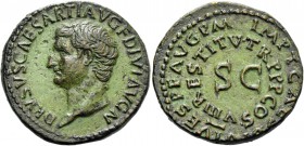 Drusus caesar, 19-23. Restitution issue. As 80-81, Æ 13.08 g. Bare head l. Rev. Legend in two circles around large S C. C 7. RIC Titus 414.
Rare. Gree...
