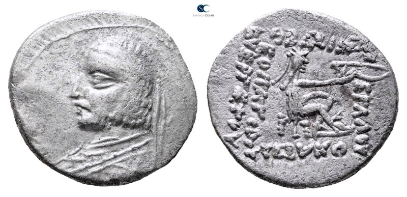 Kings of Parthia. Rhagae. Arsakes XVI 78-61 BC. 
Drachm AR

18 mm, 4,04 g

...
