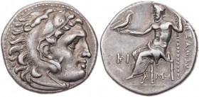 MAKEDONIEN, KÖNIGREICH
Alexander III., 336-323 v. Chr. AR-Drachme 310-301 v. Chr. Lampsakos Vs.: Kopf des Herakles mit Löwenskalp n. r., Rs.: Zeus ae...