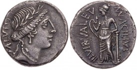 RÖMISCHE REPUBLIK
Mn. Acilius Glabrio, 49 v. Chr. AR-Denar Rom Vs.: SALVTIS, Kopf der Salus mit Lorbeerkranz n. r., Rs.: MN ACILIVS III VIR VALETV, V...